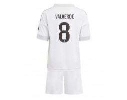 Real Madrid Federico Valverde #8 Primera Equipación Niños 2025-26 Manga Corta (+ Pantalones cortos)